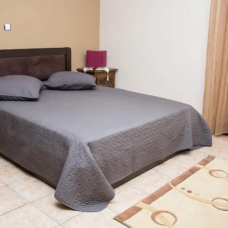 Dione Apartments Ouranoupoli Exterior photo